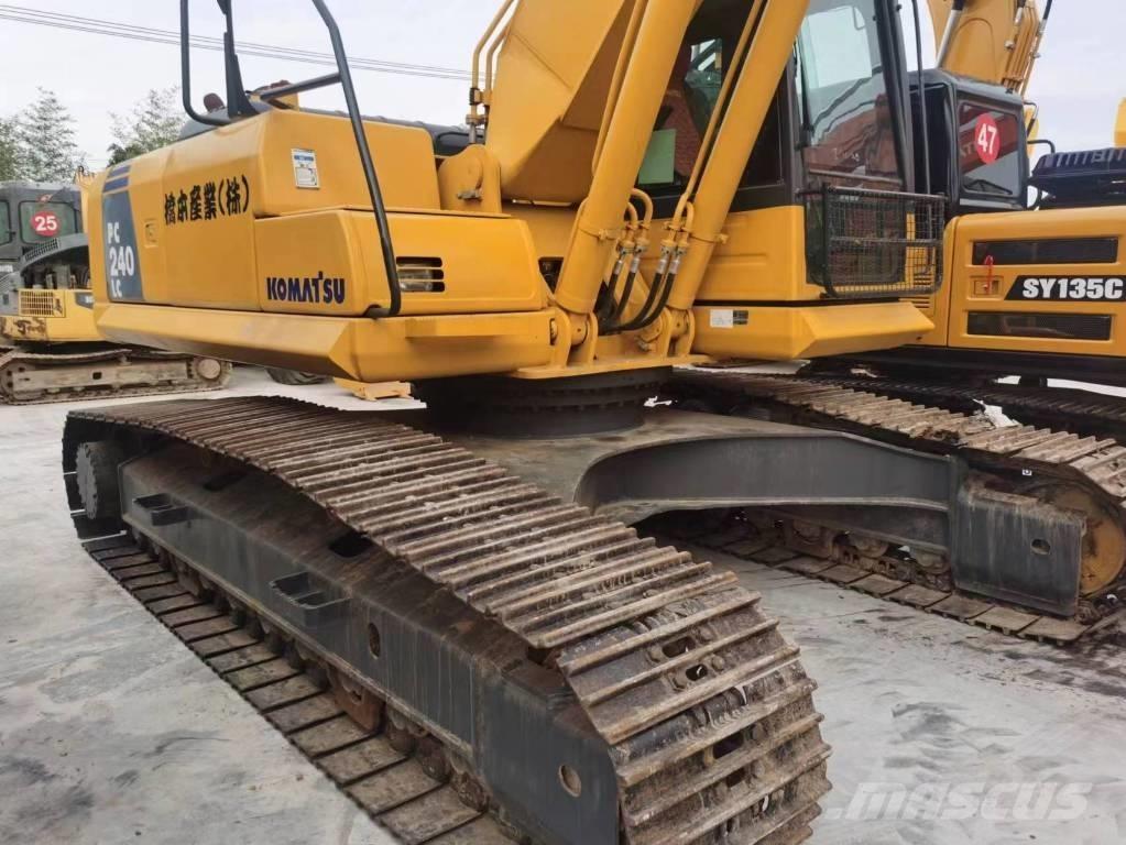Komatsu PC 240 LC Гусеничные экскаваторы
