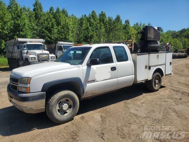GMC 2500 Бортовые фургоны