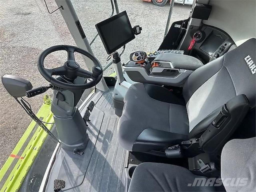 CLAAS Lexion 7400 Зерноуборочные комбайны