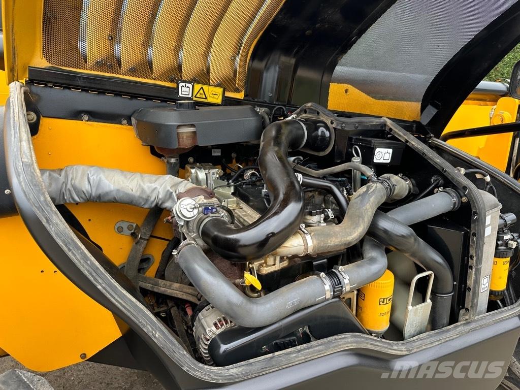 JCB 535-125 Телескопические погрузчики