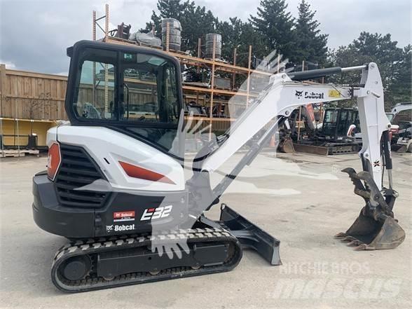 Bobcat E32i Мини-экскаваторы