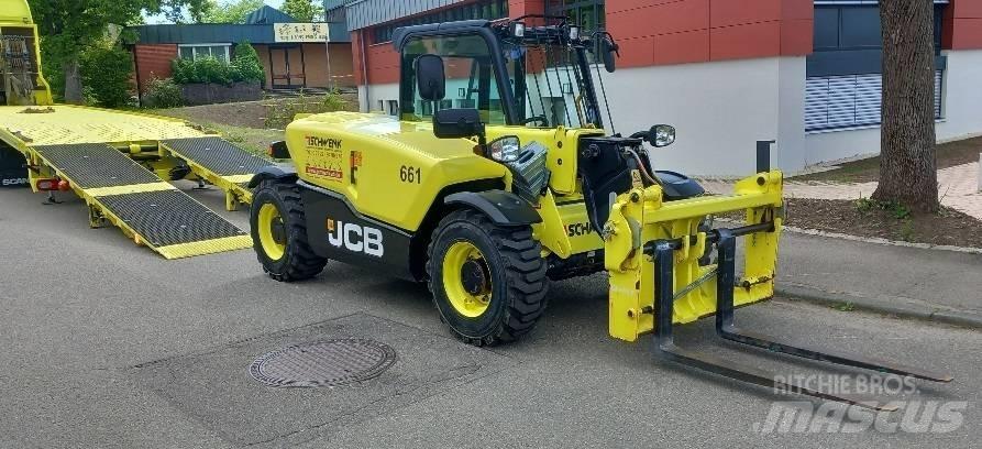 JCB 525-60 Телескопические погрузчики