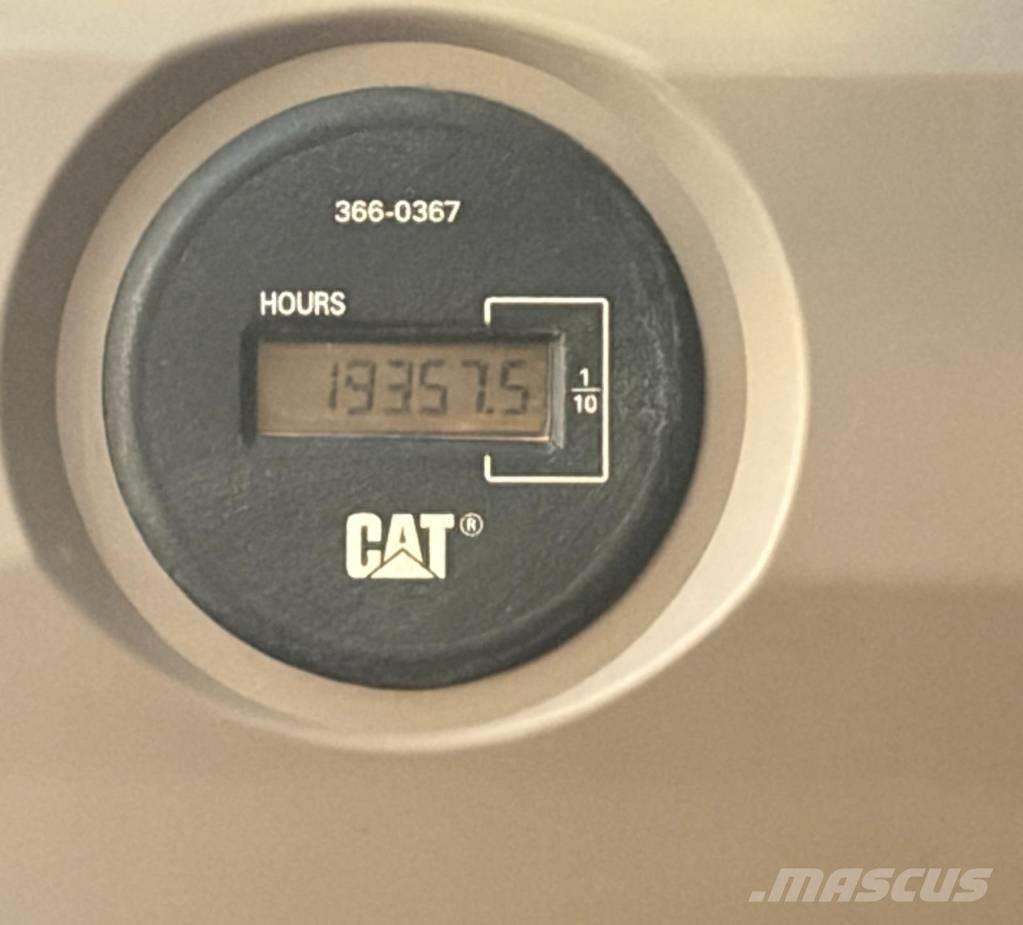 CAT 330FL Гусеничные экскаваторы