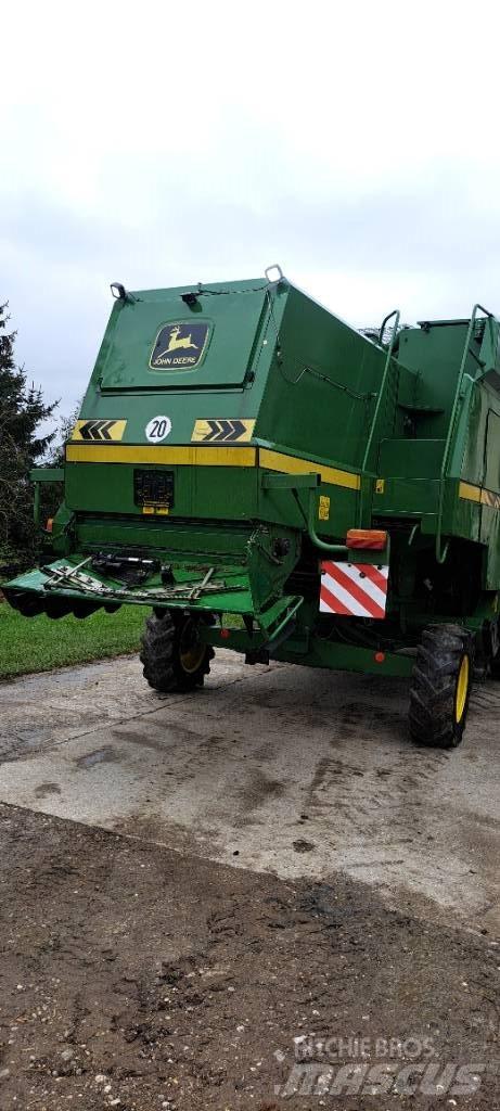 John Deere 2056HM Зерноуборочные комбайны