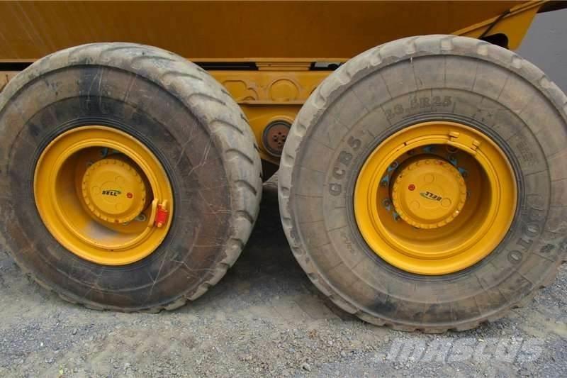 Bell B30D 22000L Специальные грузовики