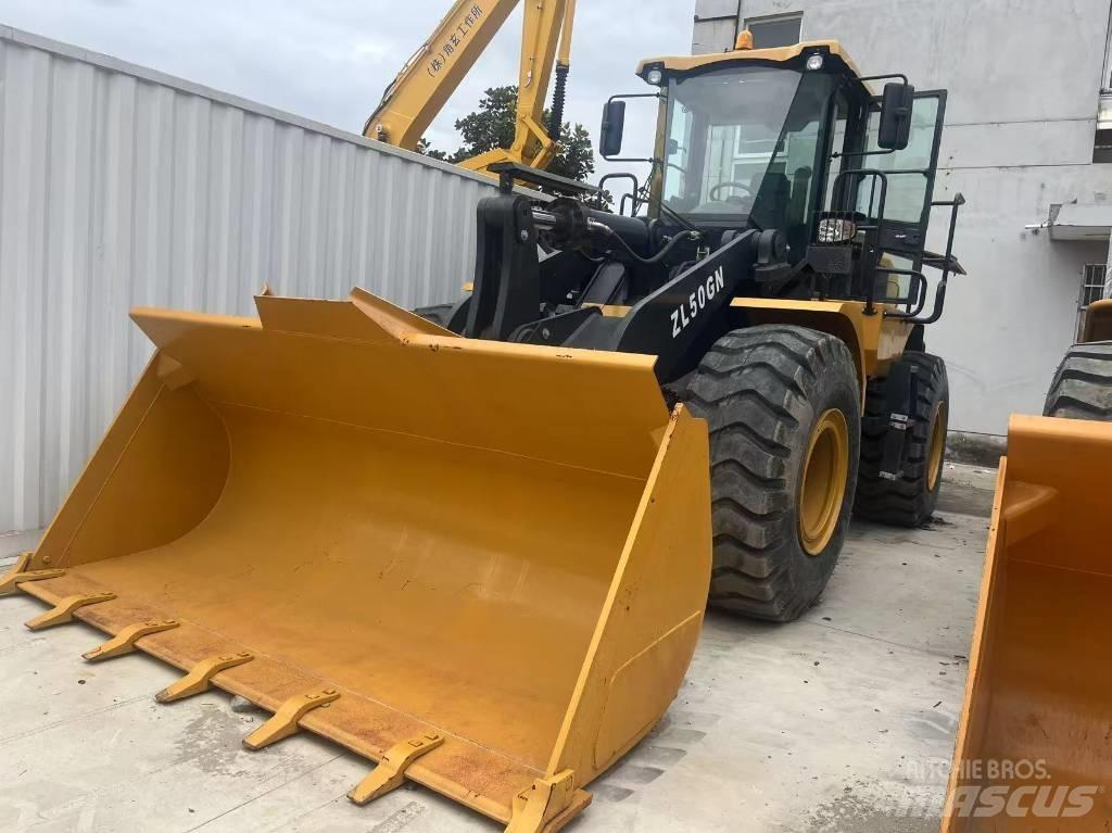XCMG ZL 50 GN Фронтальные погрузчики