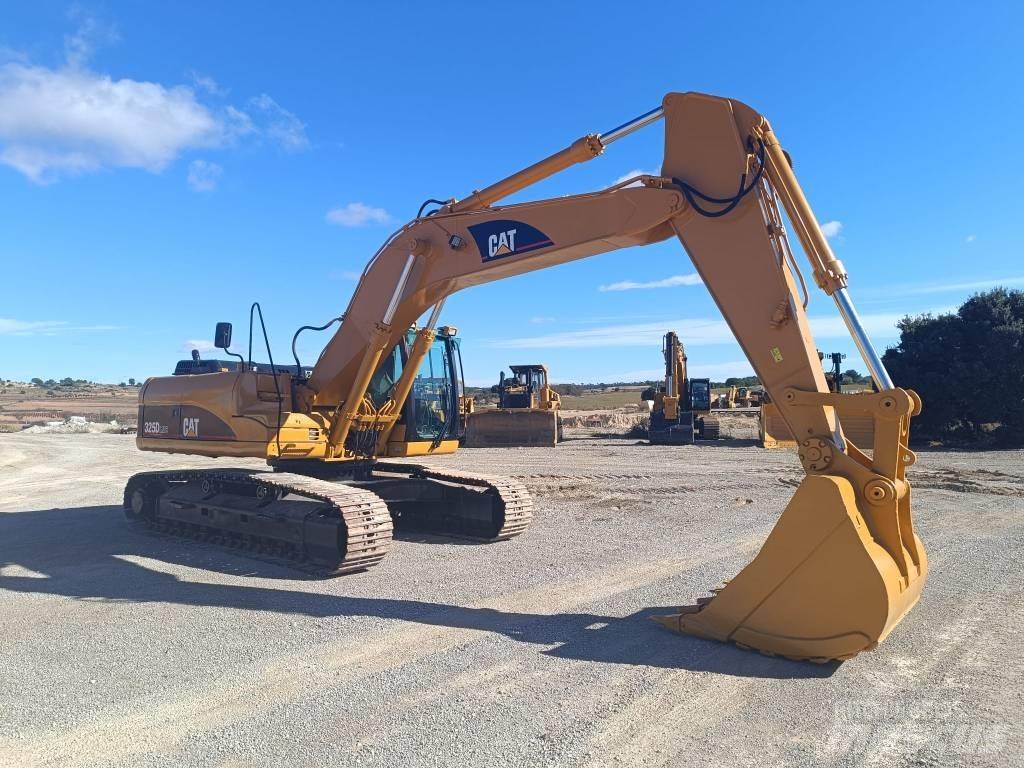 CAT 325 D Гусеничные экскаваторы