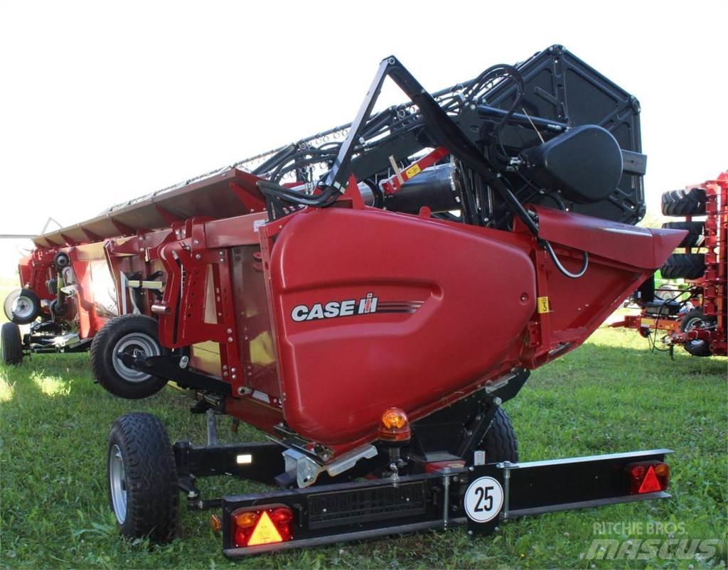 Case IH AF 8250 Зерноуборочные комбайны