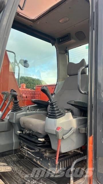 Doosan DX 140 LCR-3 Гусеничные экскаваторы