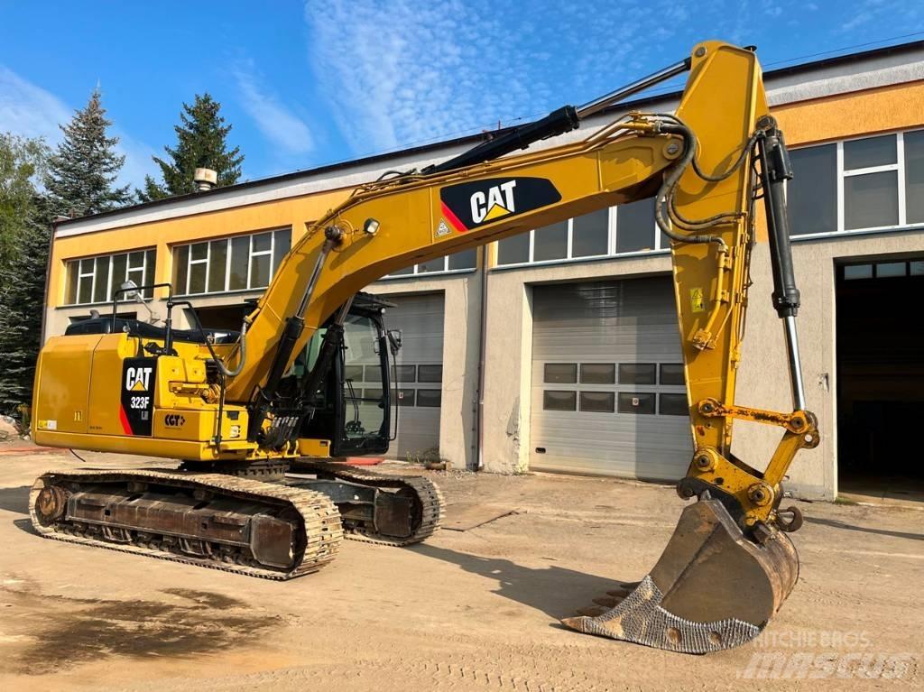 CAT 323 F LN Гусеничные экскаваторы