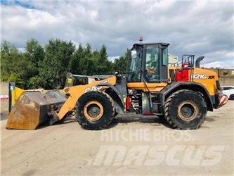CASE 821 GXR Фронтальные погрузчики
