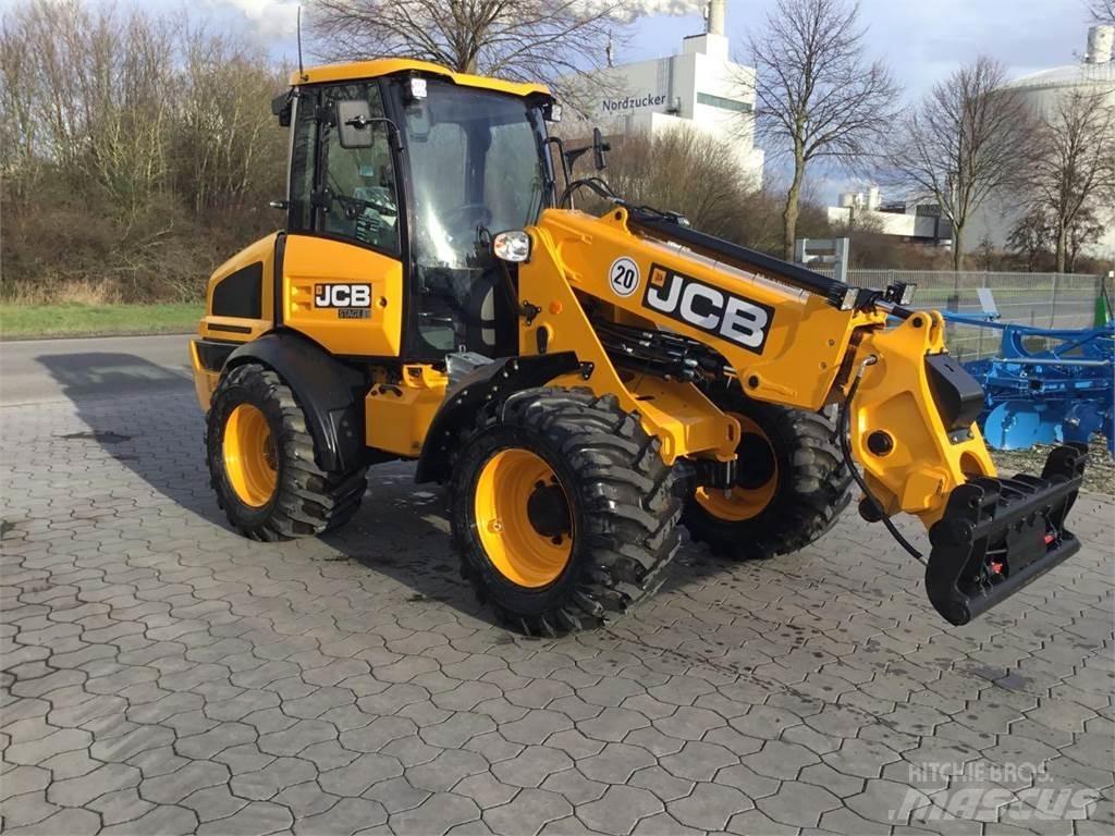 JCB TM 220 Agri Телескопические подъемники