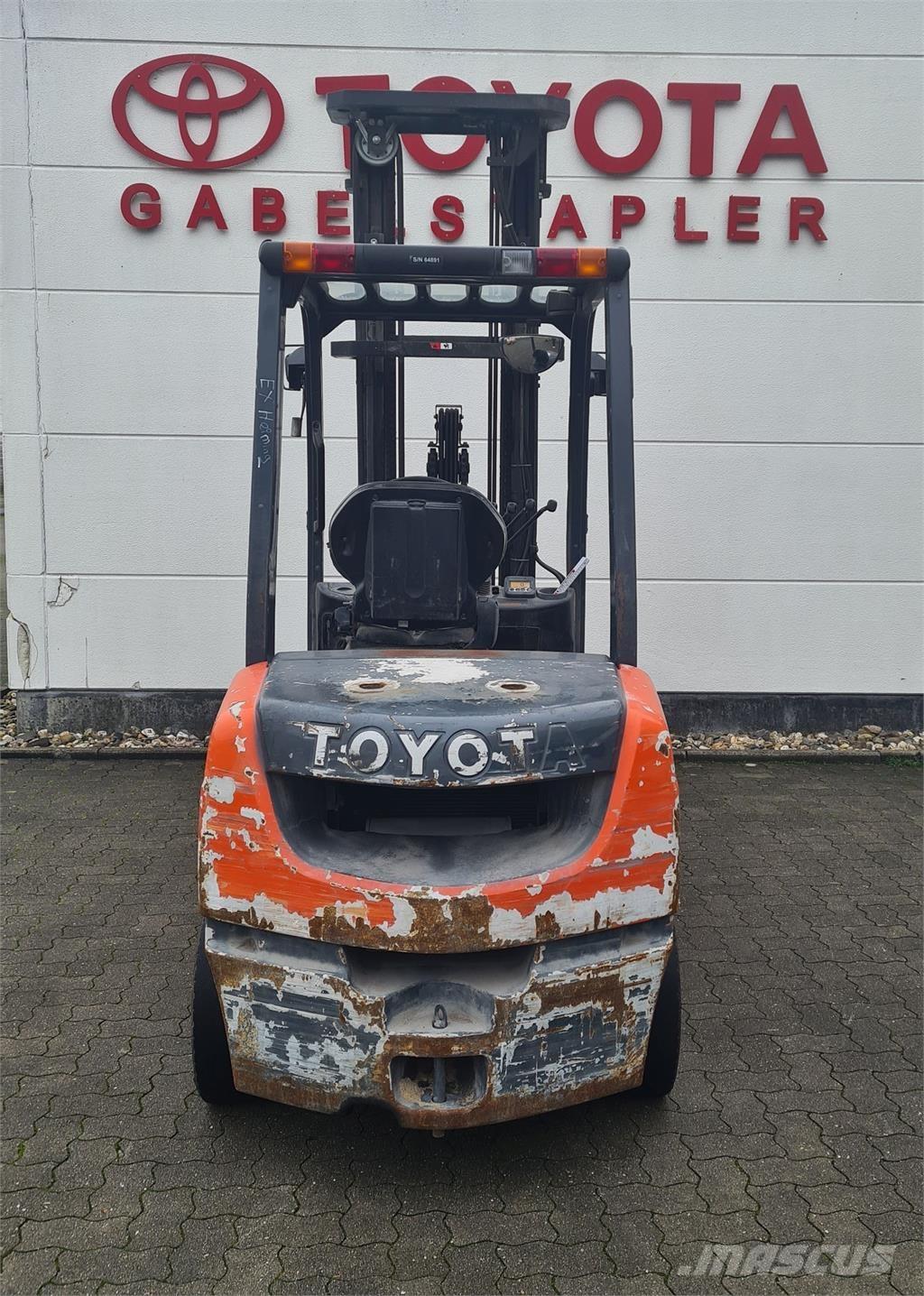 Toyota 02-8FDF30 Дизельные погрузчики