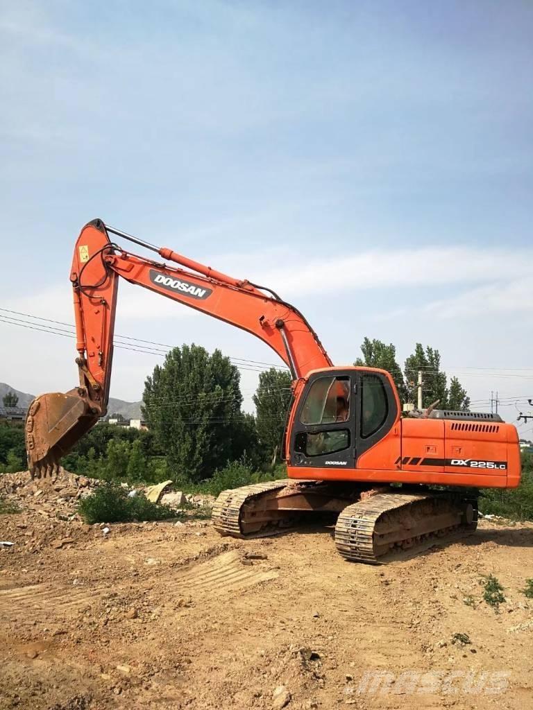 Doosan dx225 Гусеничные экскаваторы