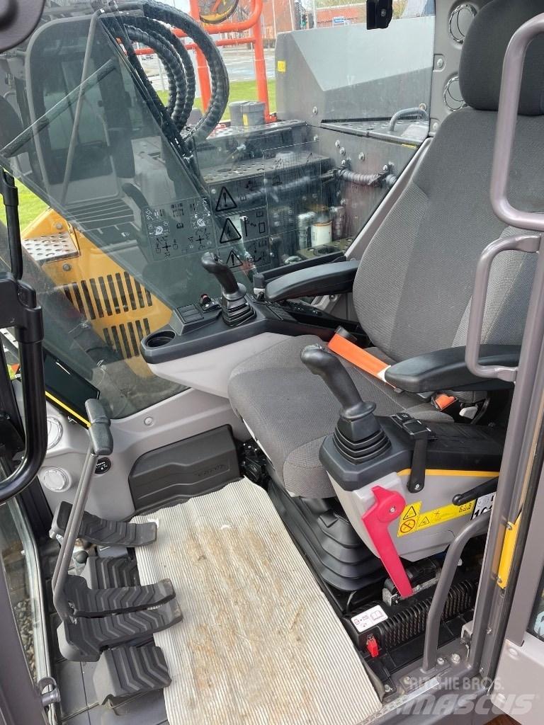 Volvo ECR145E Гусеничные экскаваторы