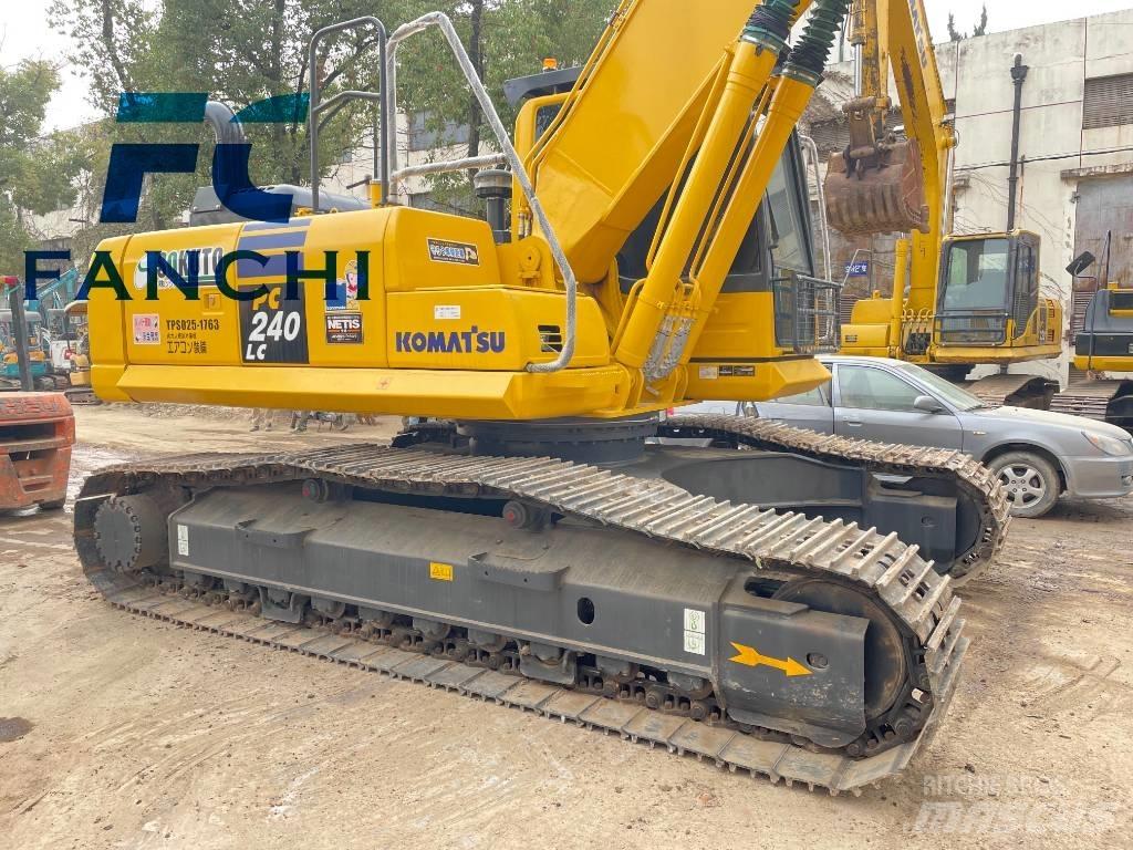 Komatsu PC 240 Гусеничные экскаваторы