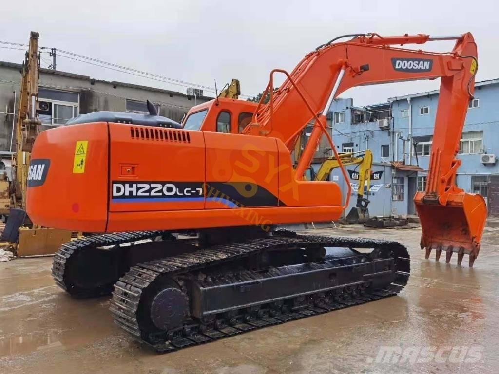 Doosan DX 225 LCA Гусеничные экскаваторы