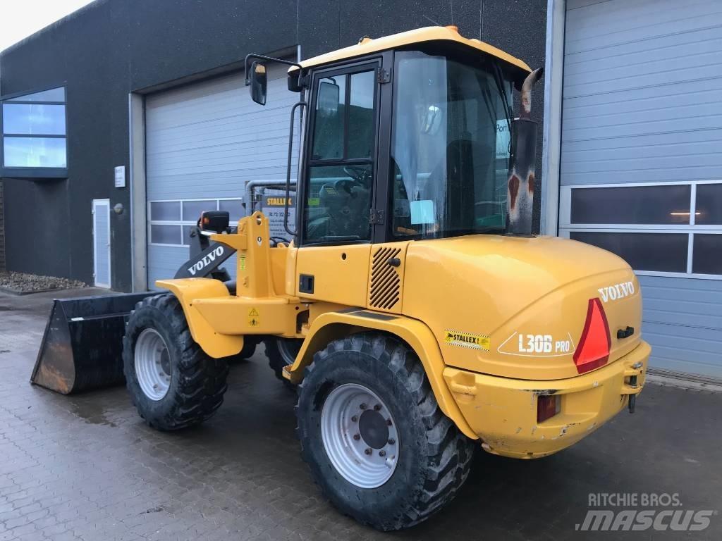 Volvo L30B Фронтальные погрузчики