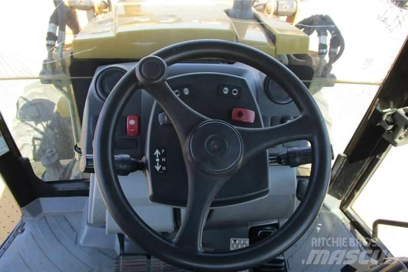 CAT 428F Экскаваторы-погрузчики