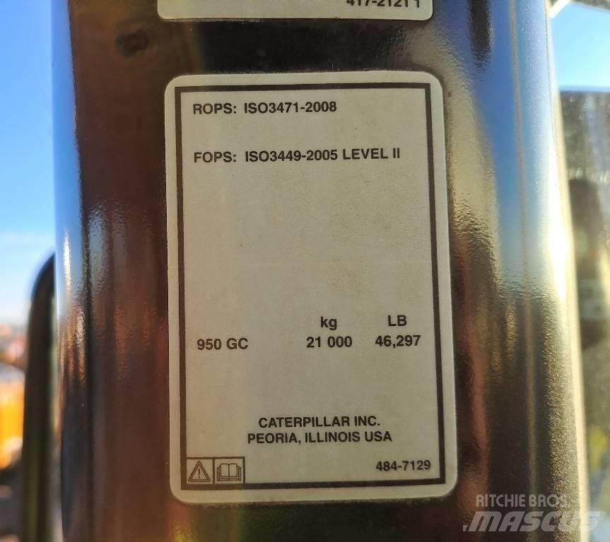 CAT 950 GC Фронтальные погрузчики
