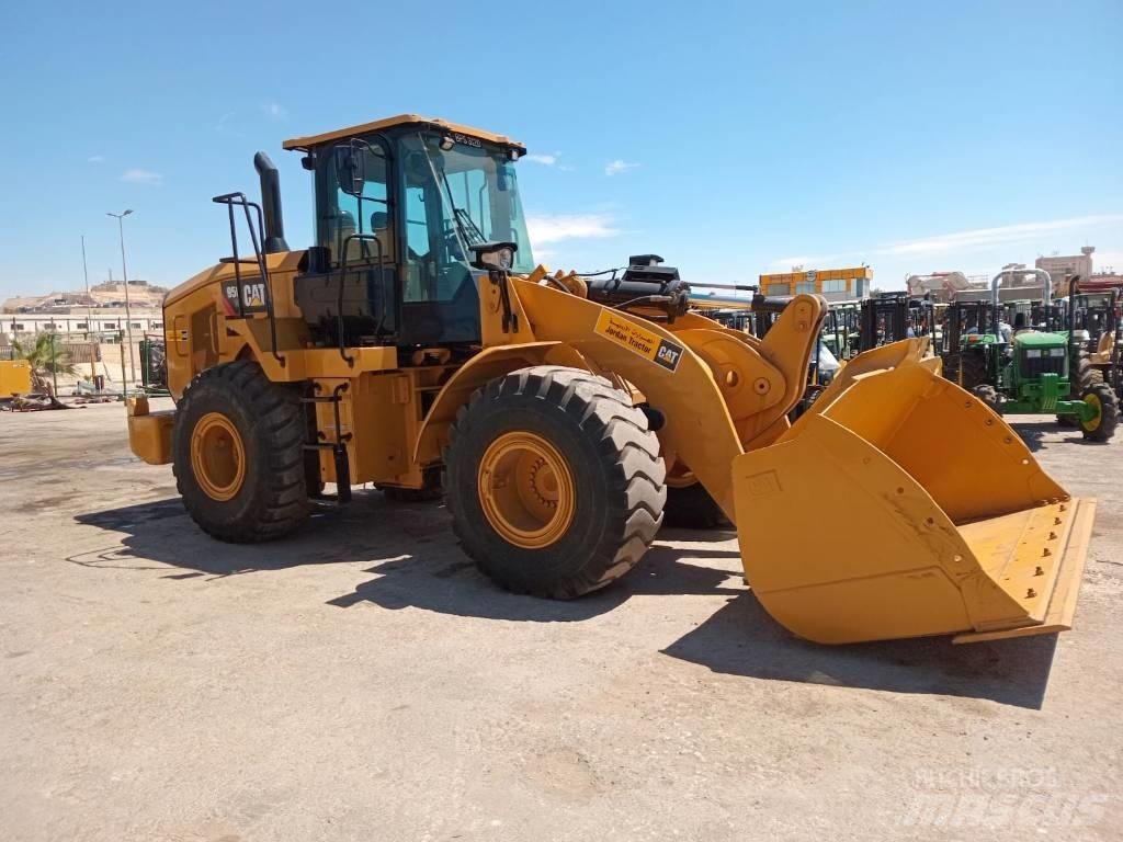 CAT 950 GC Фронтальные погрузчики
