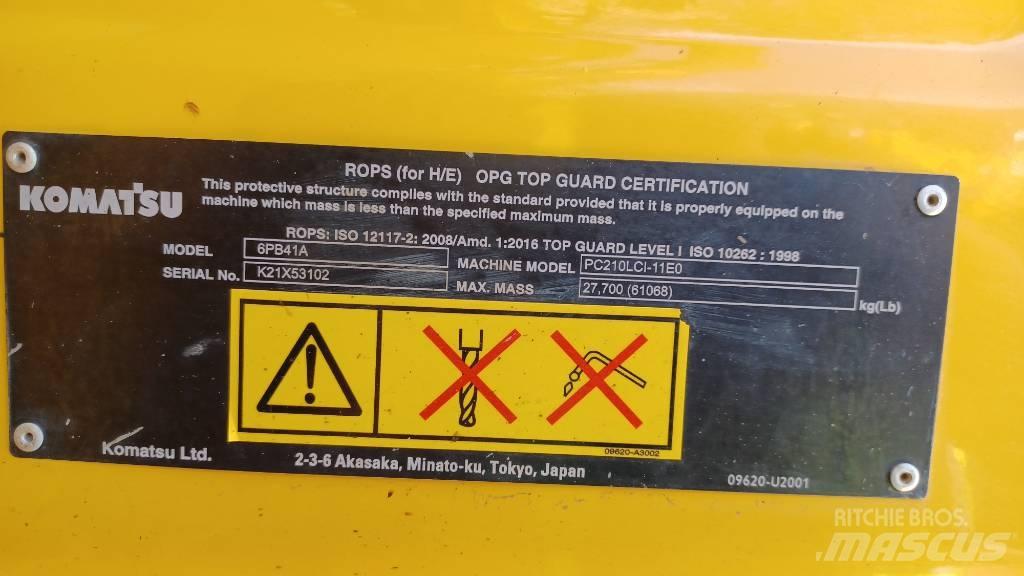 Komatsu PC210LCi-11 Гусеничные экскаваторы
