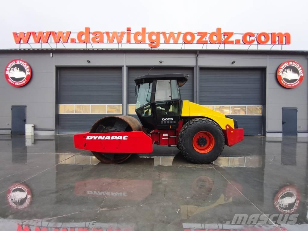 Dynapac CA 302 D Грунтовые катки