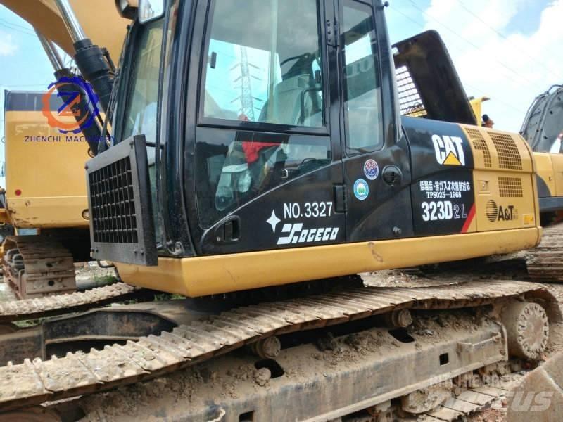 CAT 323 D L Гусеничные экскаваторы