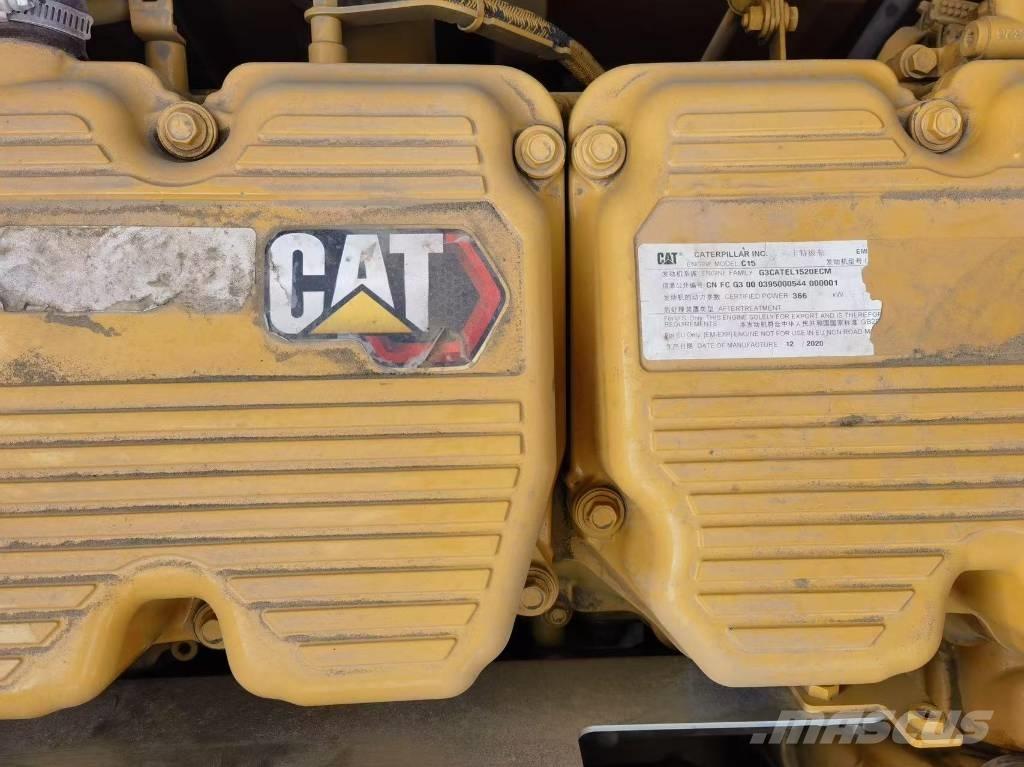CAT 374 Гусеничные экскаваторы
