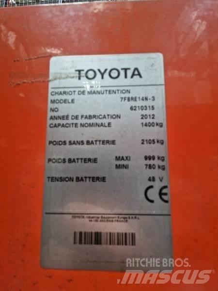 Toyota 7FBRE14N Самоходные электроштабелёры