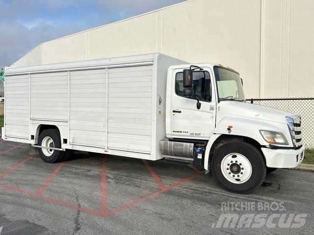 Hino 338 Грузовики для доставки напитков
