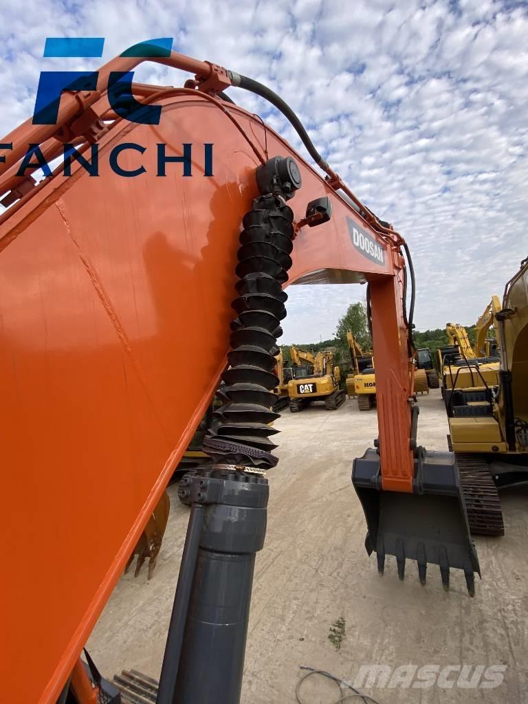 Doosan DX 340 LC Гусеничные экскаваторы
