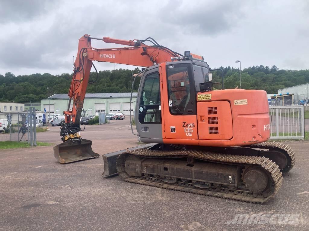 Hitachi ZX 135 US Гусеничные экскаваторы