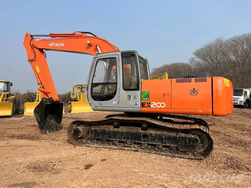 Hitachi EX 200 Гусеничные экскаваторы