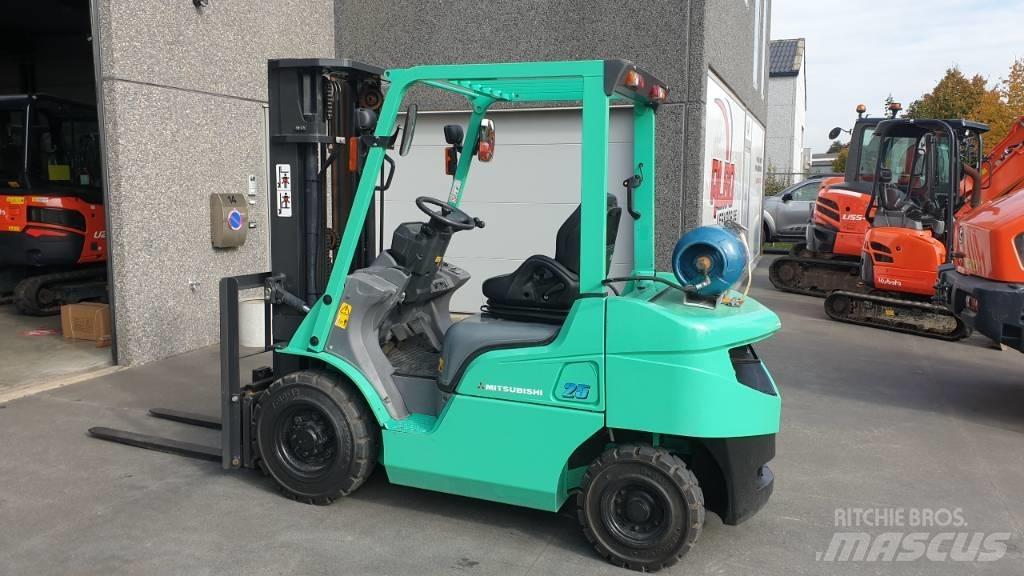 Mitsubishi FGE25NT Газовые погрузчики