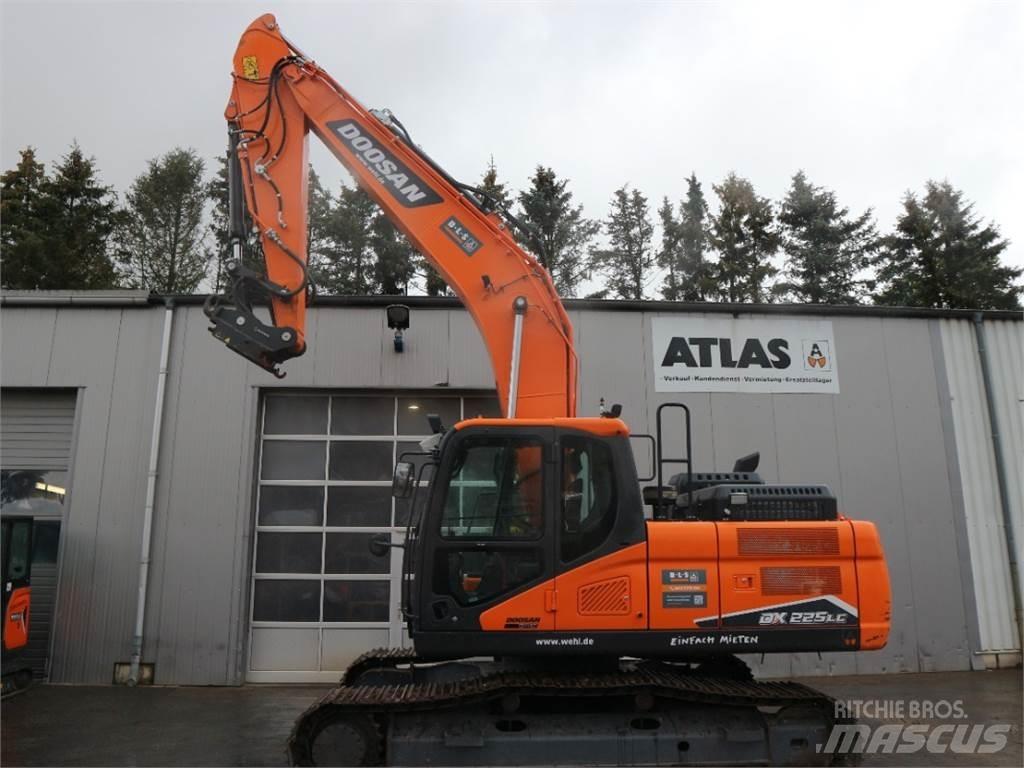 Doosan DX225LC-7 Гусеничные экскаваторы
