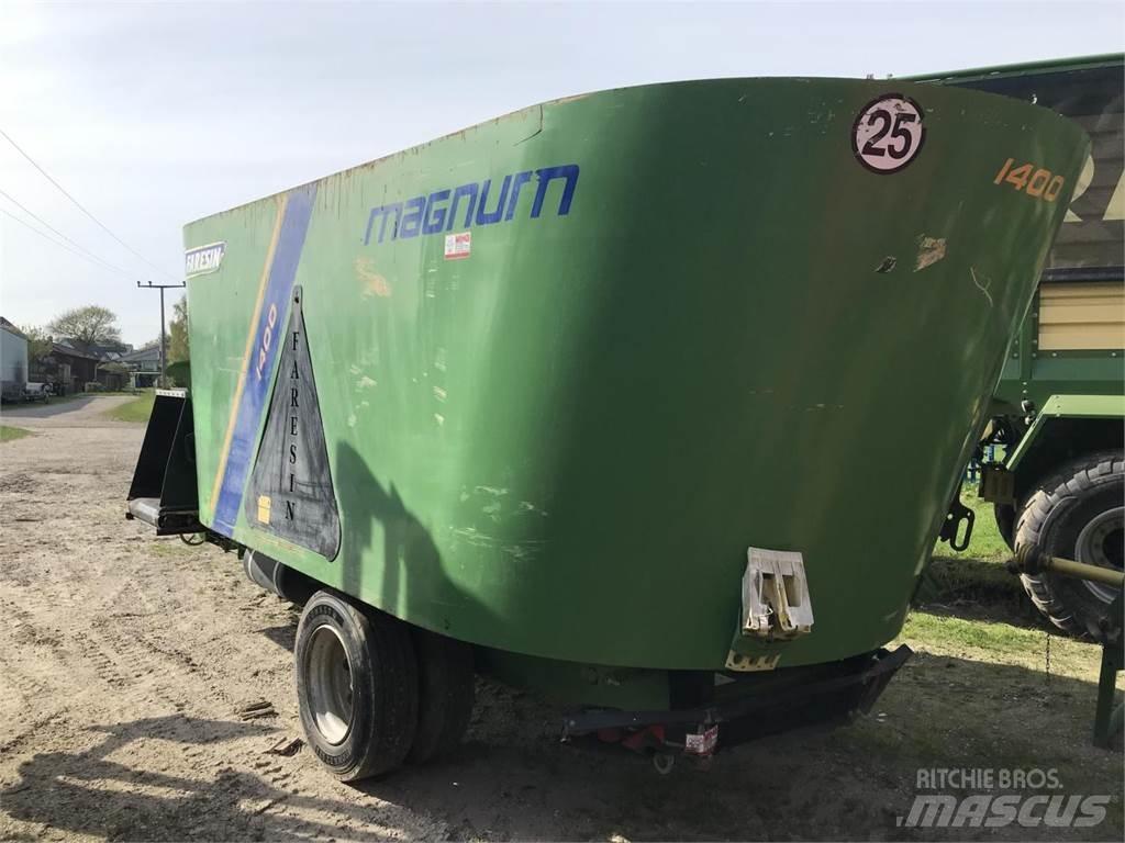 Faresin TMRVD1400 Кормораздатчики