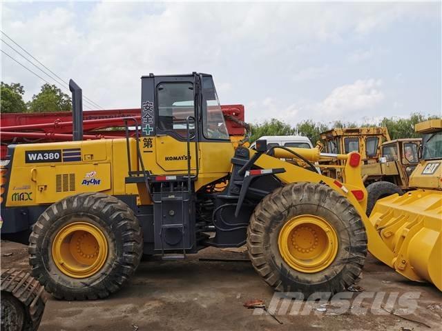 Komatsu WA 380 Фронтальные погрузчики