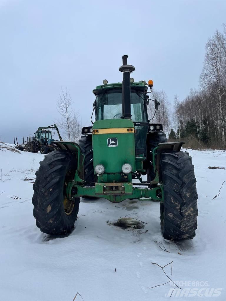 John Deere 4240 S Трактора