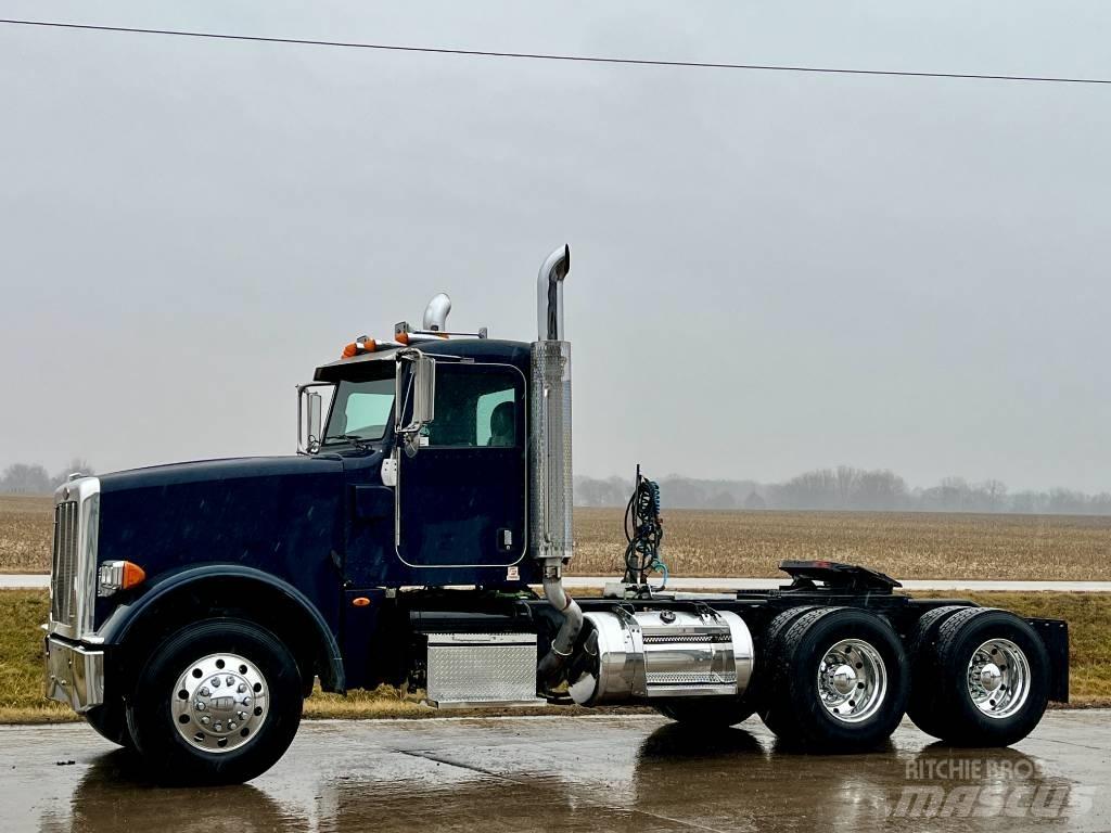 Peterbilt 367 Седельные тягачи