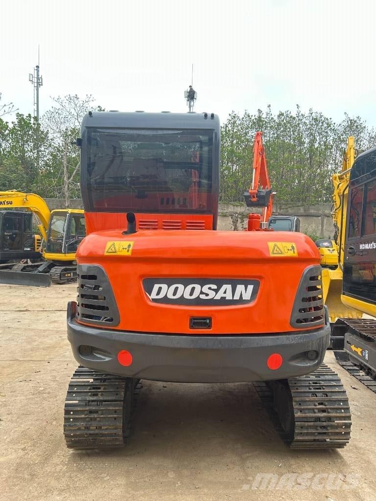 Doosan DX 60-9 C Гусеничные экскаваторы