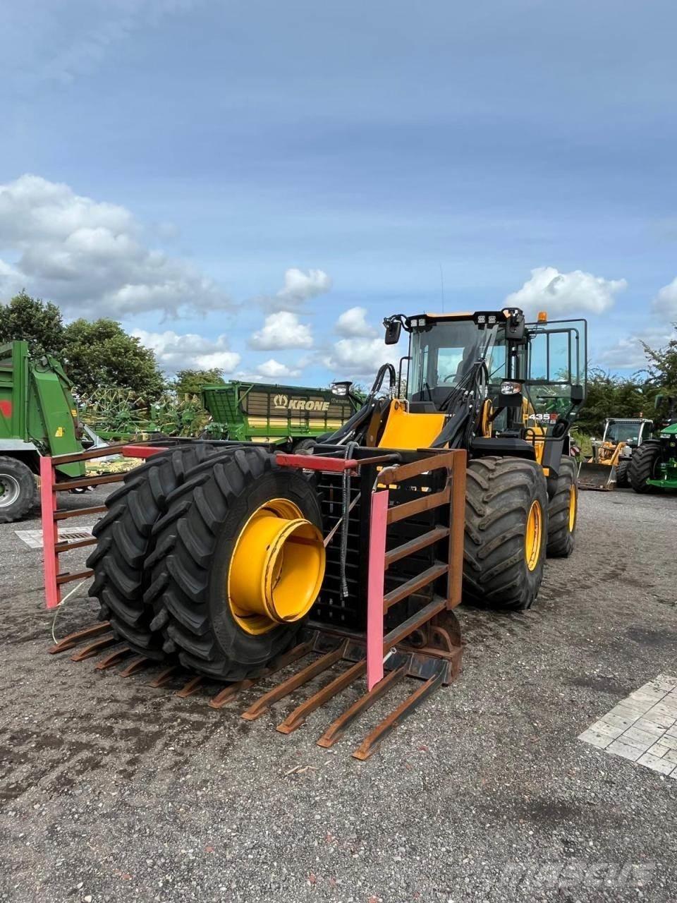 JCB 435 S Фронтальные погрузчики