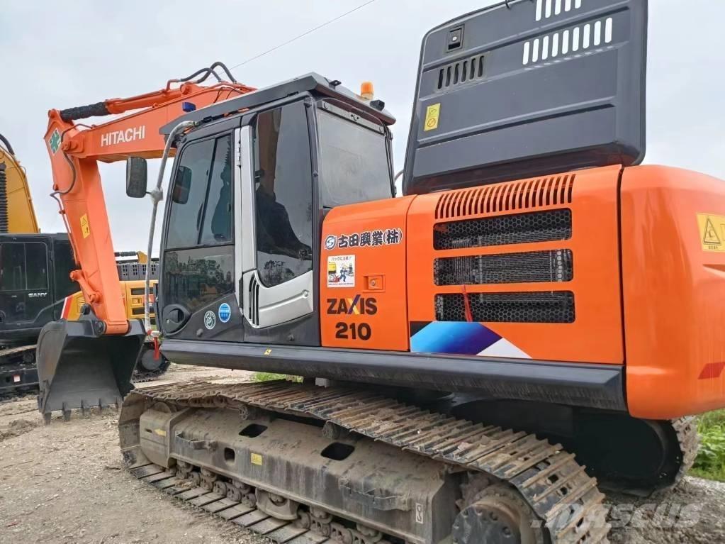 Hitachi ZX210 Гусеничные экскаваторы
