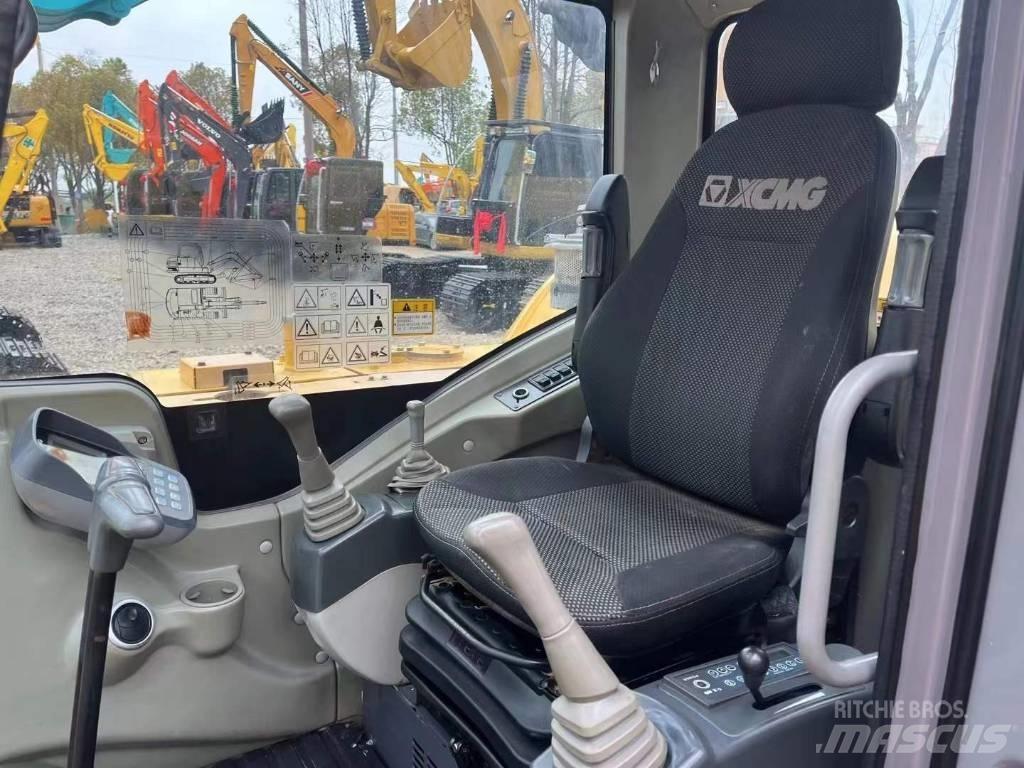 XCMG XE 60 WA Гусеничные экскаваторы
