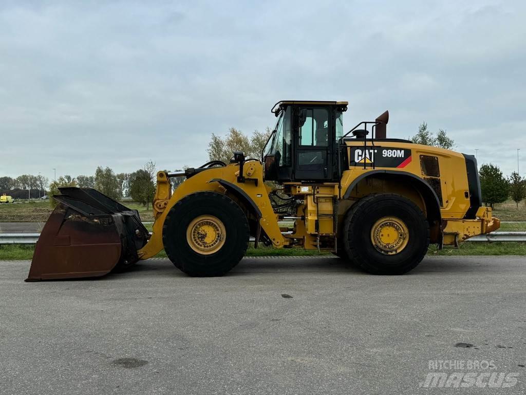 CAT 980M Фронтальные погрузчики