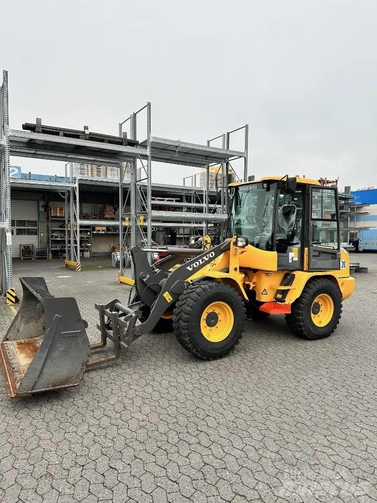 Volvo Radlader L30G Фронтальные погрузчики