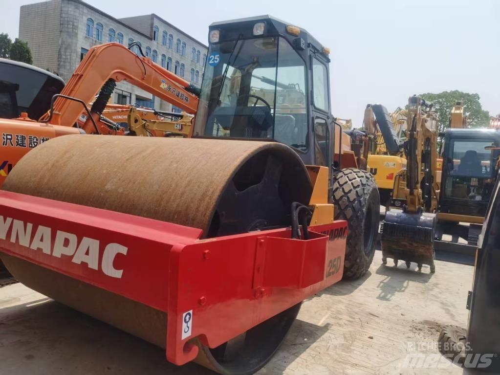 Dynapac ca25d Грунтовые катки