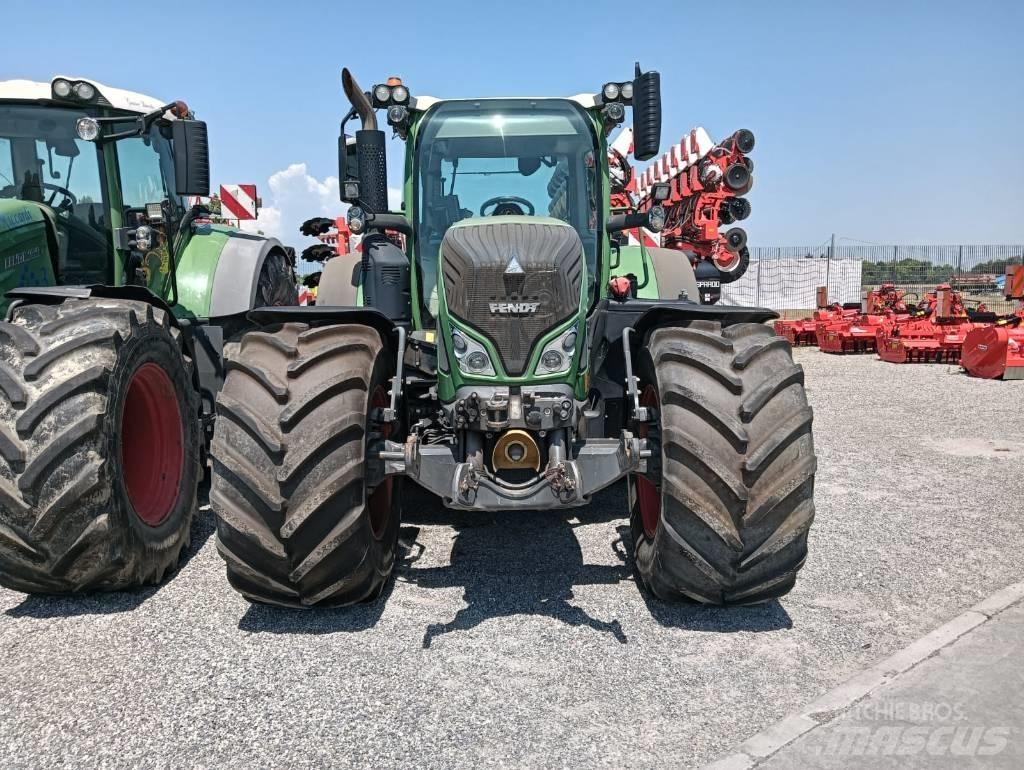 Fendt 718 Vario Трактора