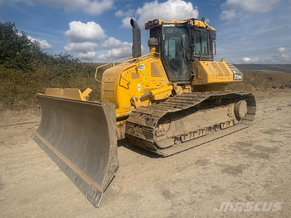 Komatsu D71PXI-24 Гусеничные бульдозеры