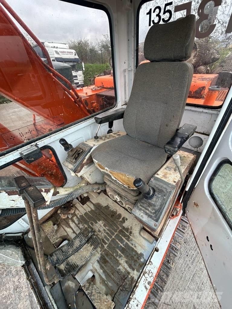 Daewoo DH 130 Гусеничные экскаваторы